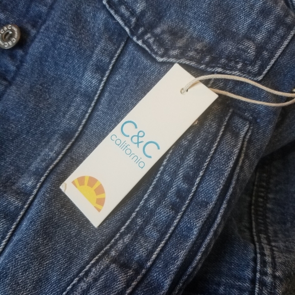 New with Tags C&C California Blue Denim Jacket White Fluffy Collar Size Medium - Picture 9 of 9